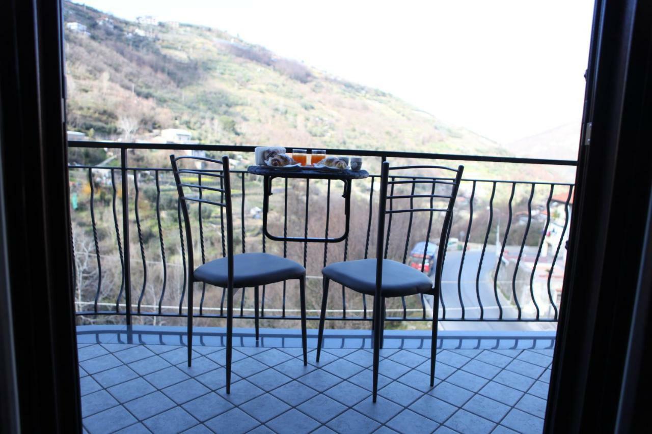 Rosy House - Hospitality Apartamento Pimonte Exterior foto
