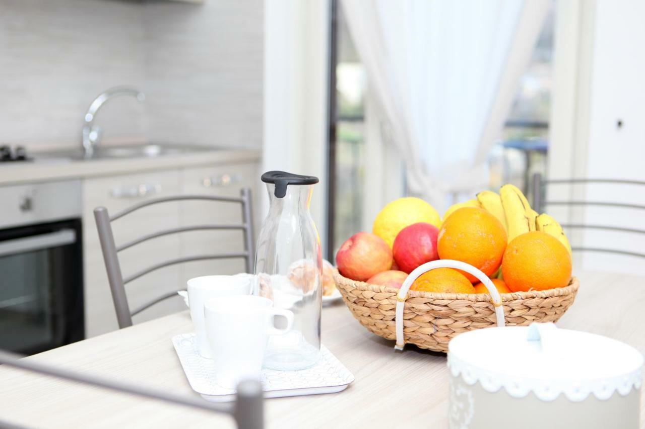 Rosy House - Hospitality Apartamento Pimonte Exterior foto